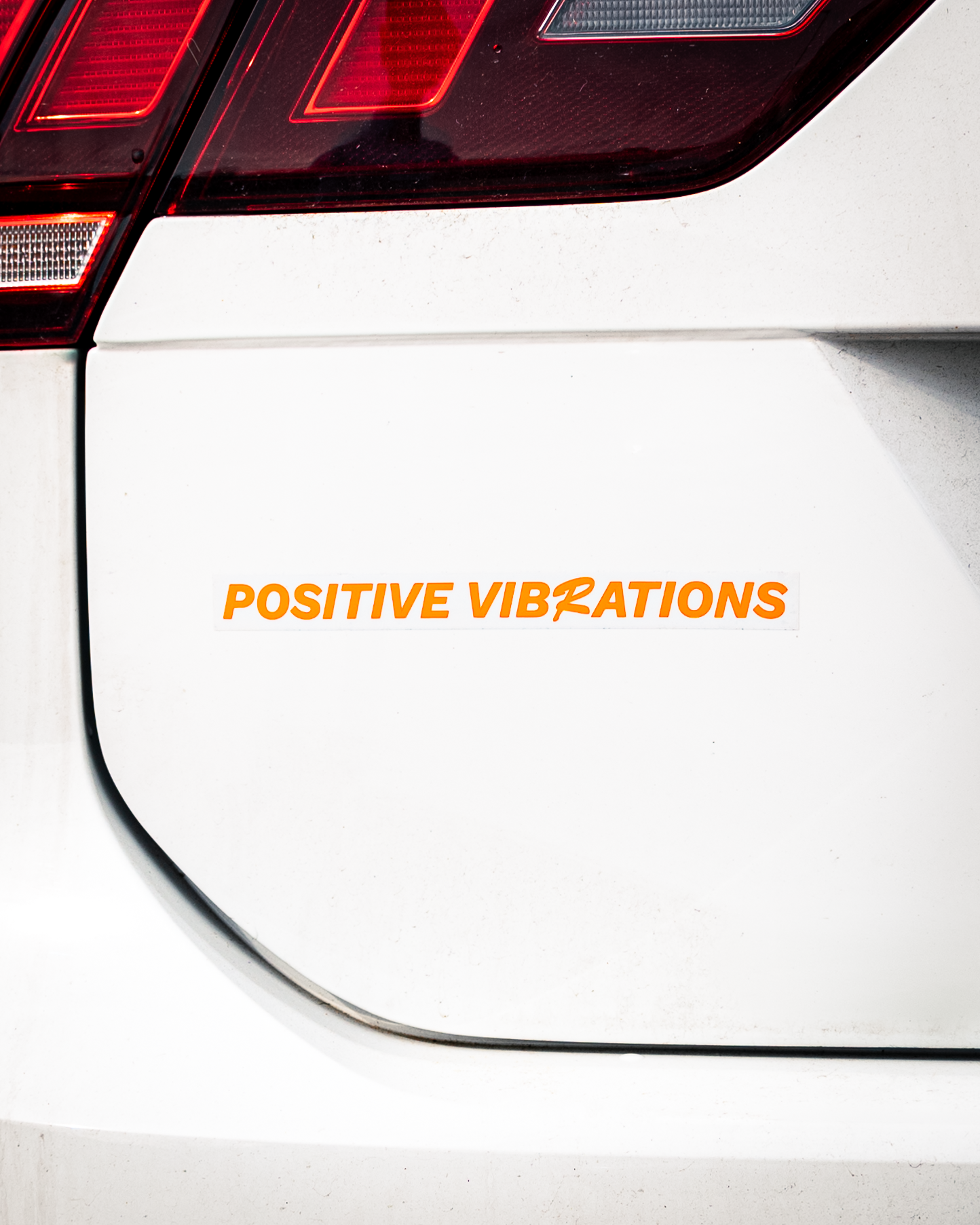 Autoaufkleber "positive vibrations"